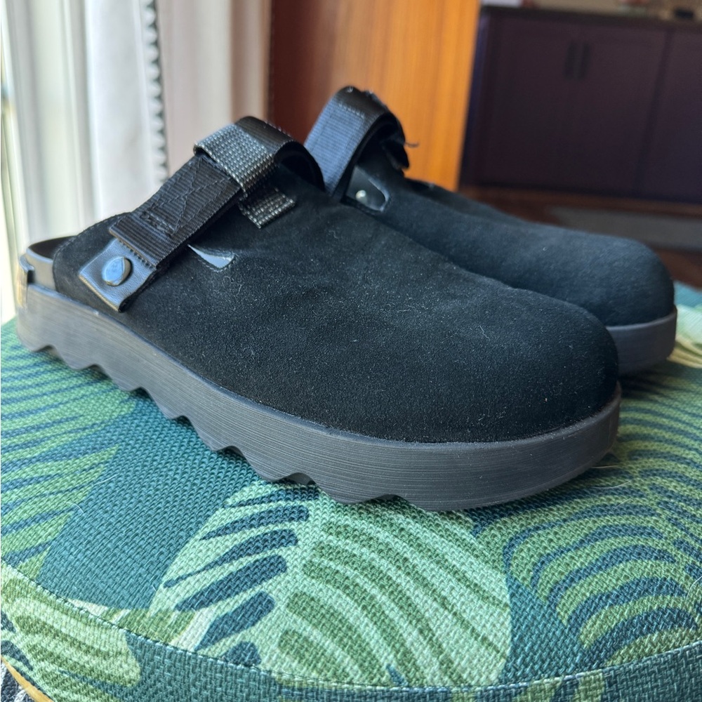 Sorel - Viibe Clog / Black - Women’s size 10